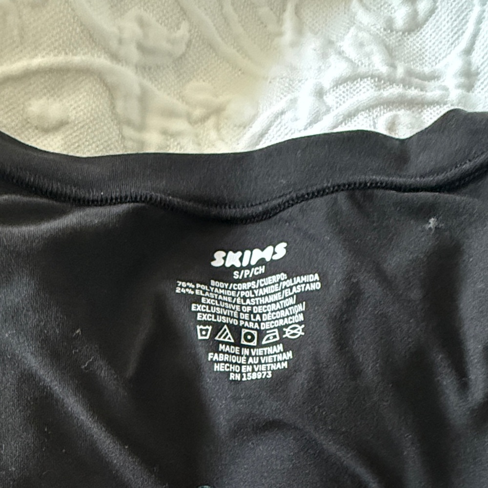 NWOT skims black long sleeve